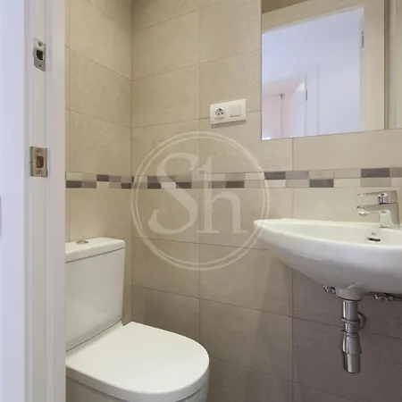 Corsega Apartment Barcelona Exterior photo