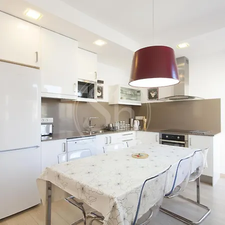 Corsega Apartment Barcelona Exterior photo